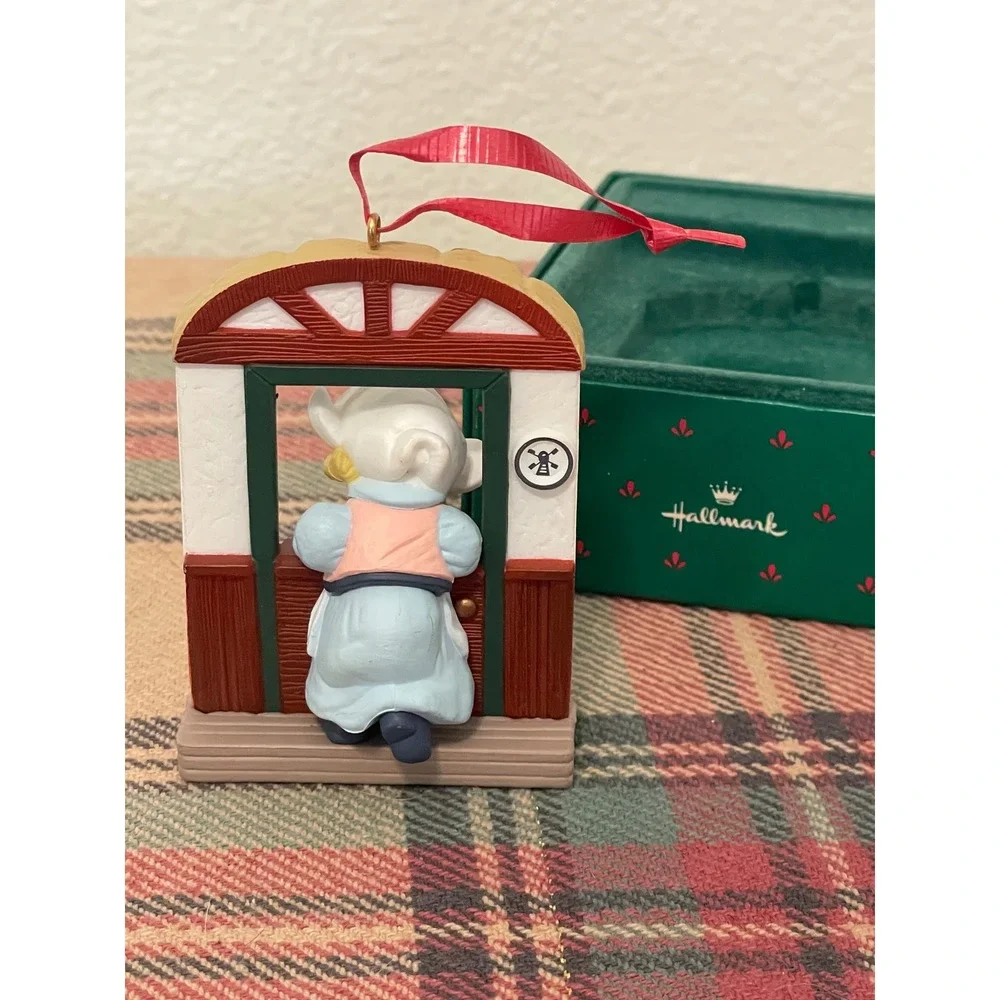 Hallmark this item